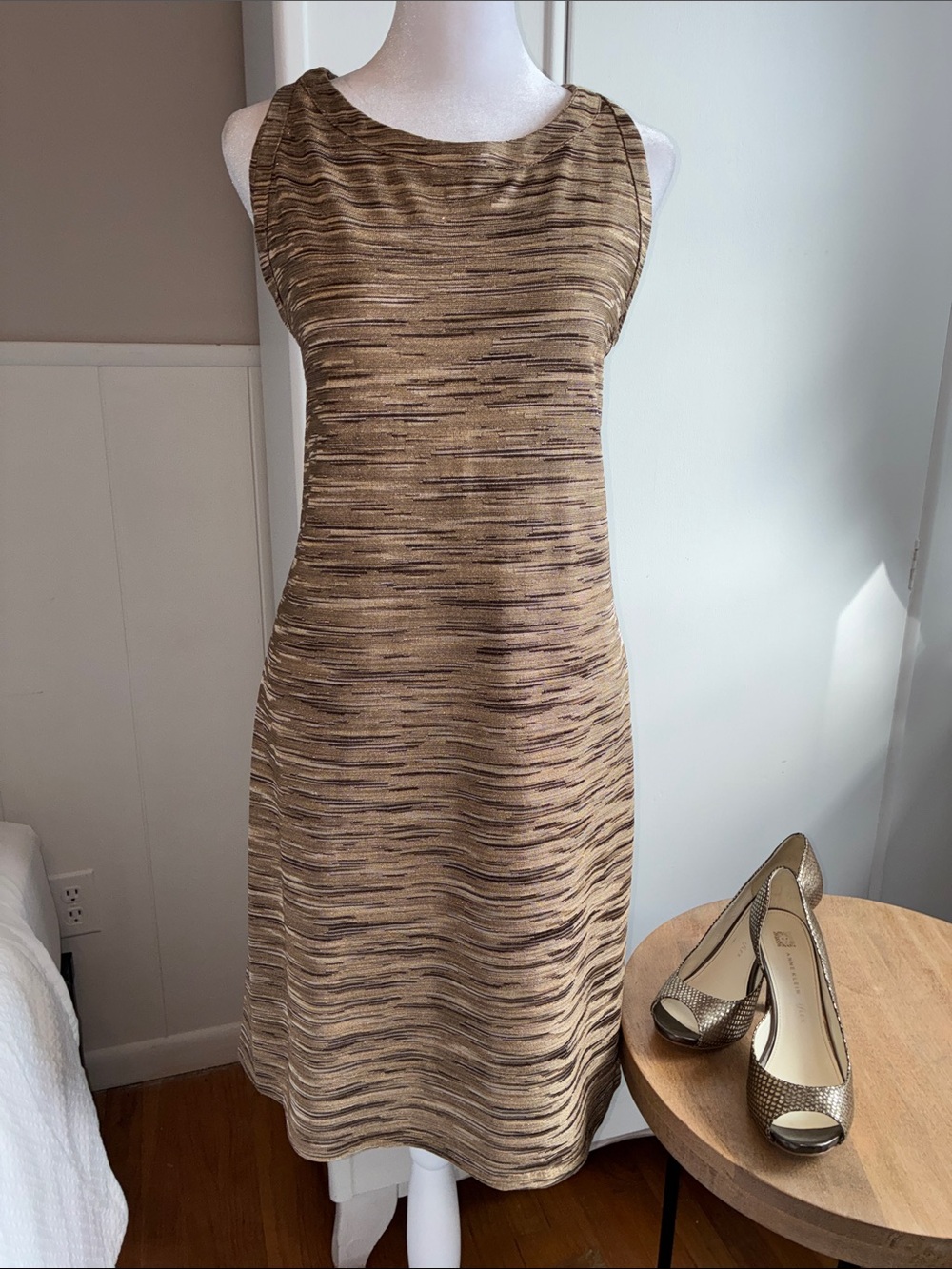 Michael Kors Gold-Brown Textured Sleeveless Shift Dress in Like New Condition XL